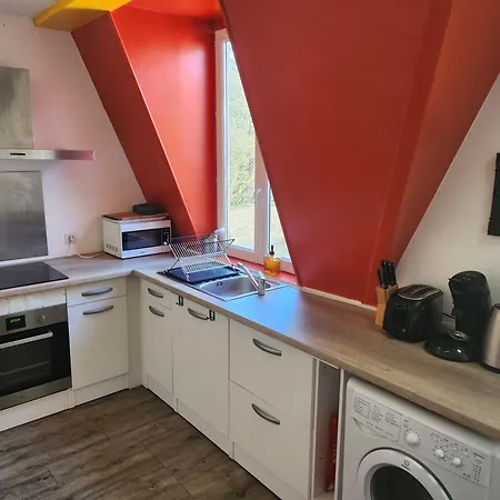 Atypique - 2 - Rue Calme Dans Centre * Sedan